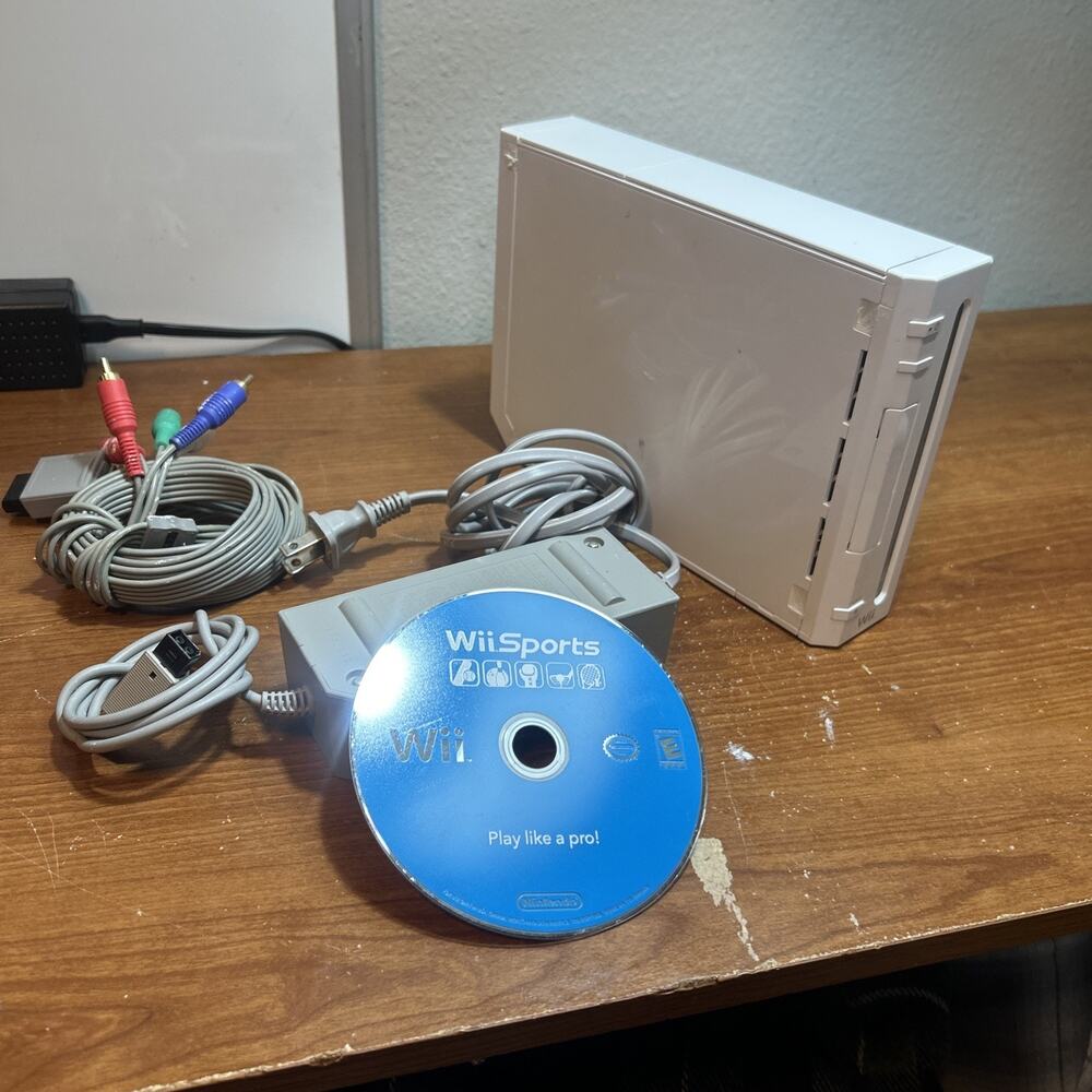 Nintendo Wii Console Bundle White RVL-001 + Wii Sports Tested Workin (Read)